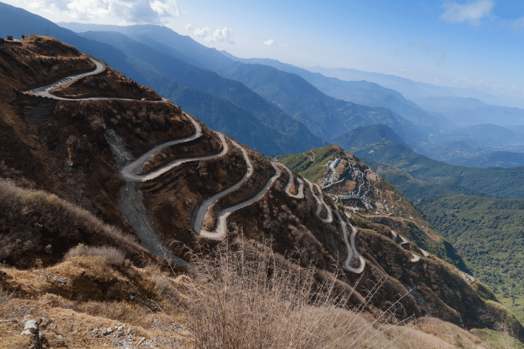 dangerous roads in india